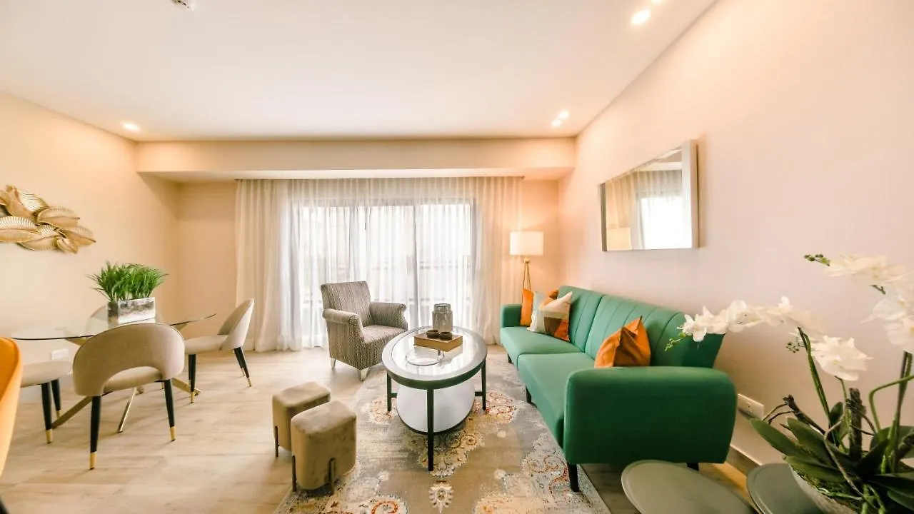 Fully Serviced Apartment At Regatta Living II - 6C Santo Domingo