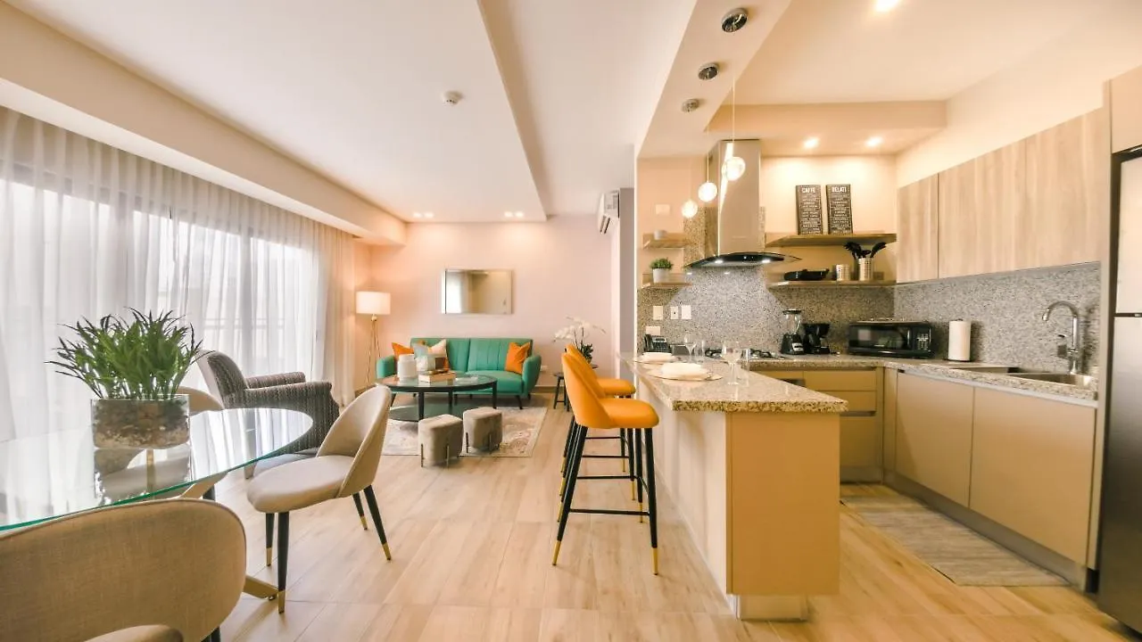 Fully Serviced Apartment At Regatta Living II - 6C Santo Domingo