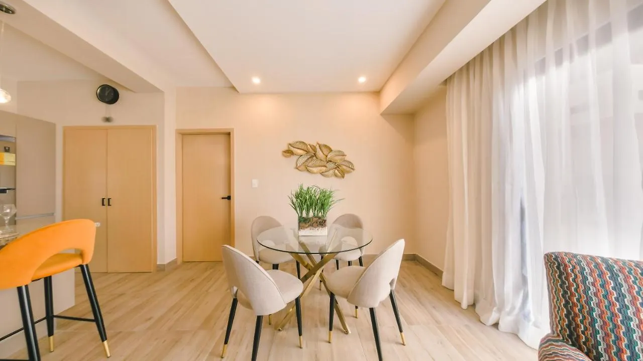 Fully Serviced Apartment At Regatta Living II - 6C Santo Domingo